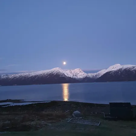 فيلة Moderne Ved Havet 3 Soverom Og 2 Bad ترومسو